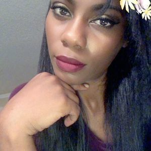 Meet your Posher, Tranice